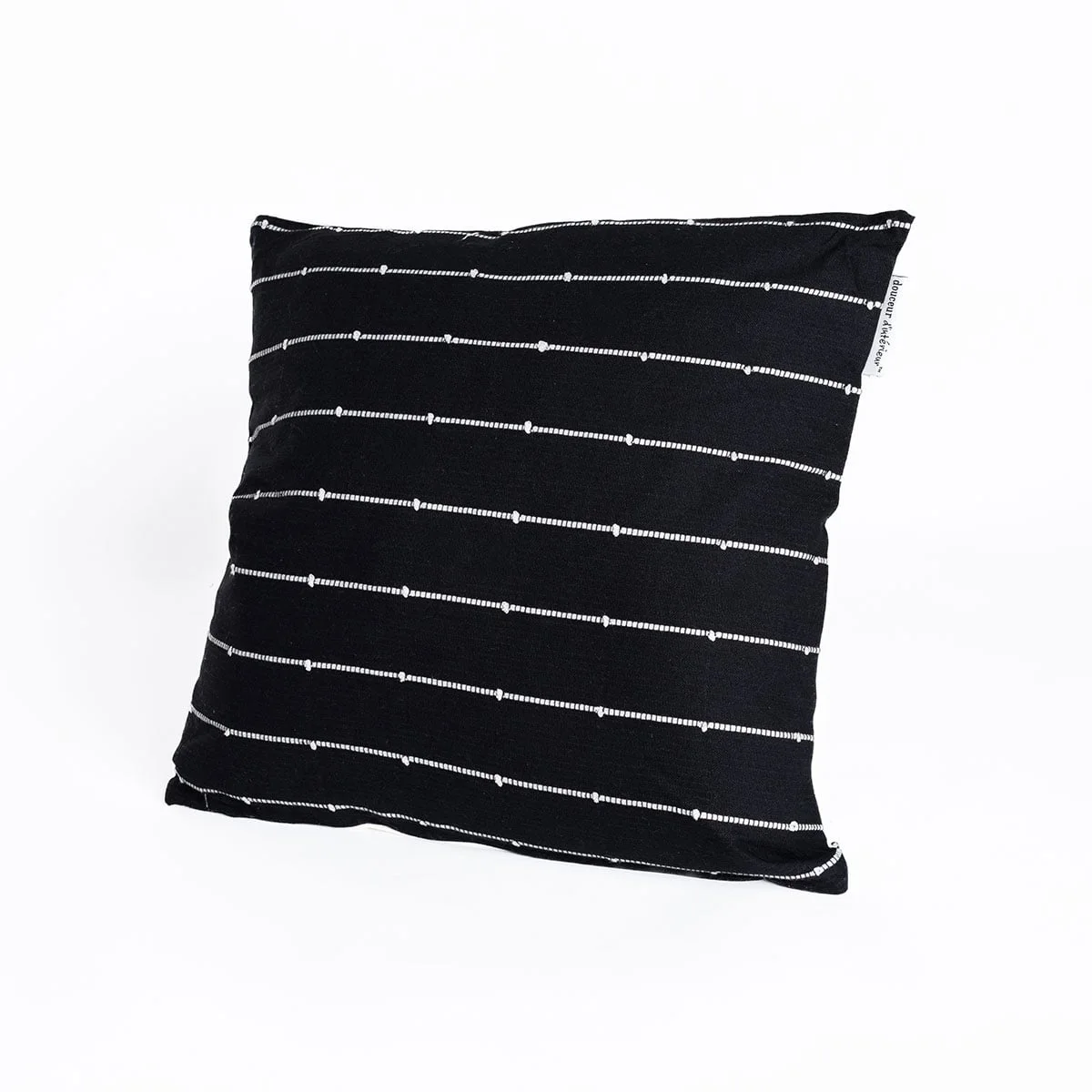 Almofada LINECHIC preto em algodão 45x45cm by hôma, photo 1