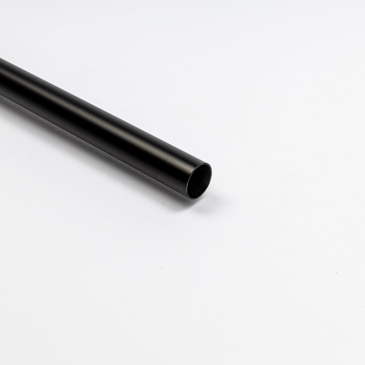Tubo de ferro forjado preto mate 2m da hôma, fotografia 1