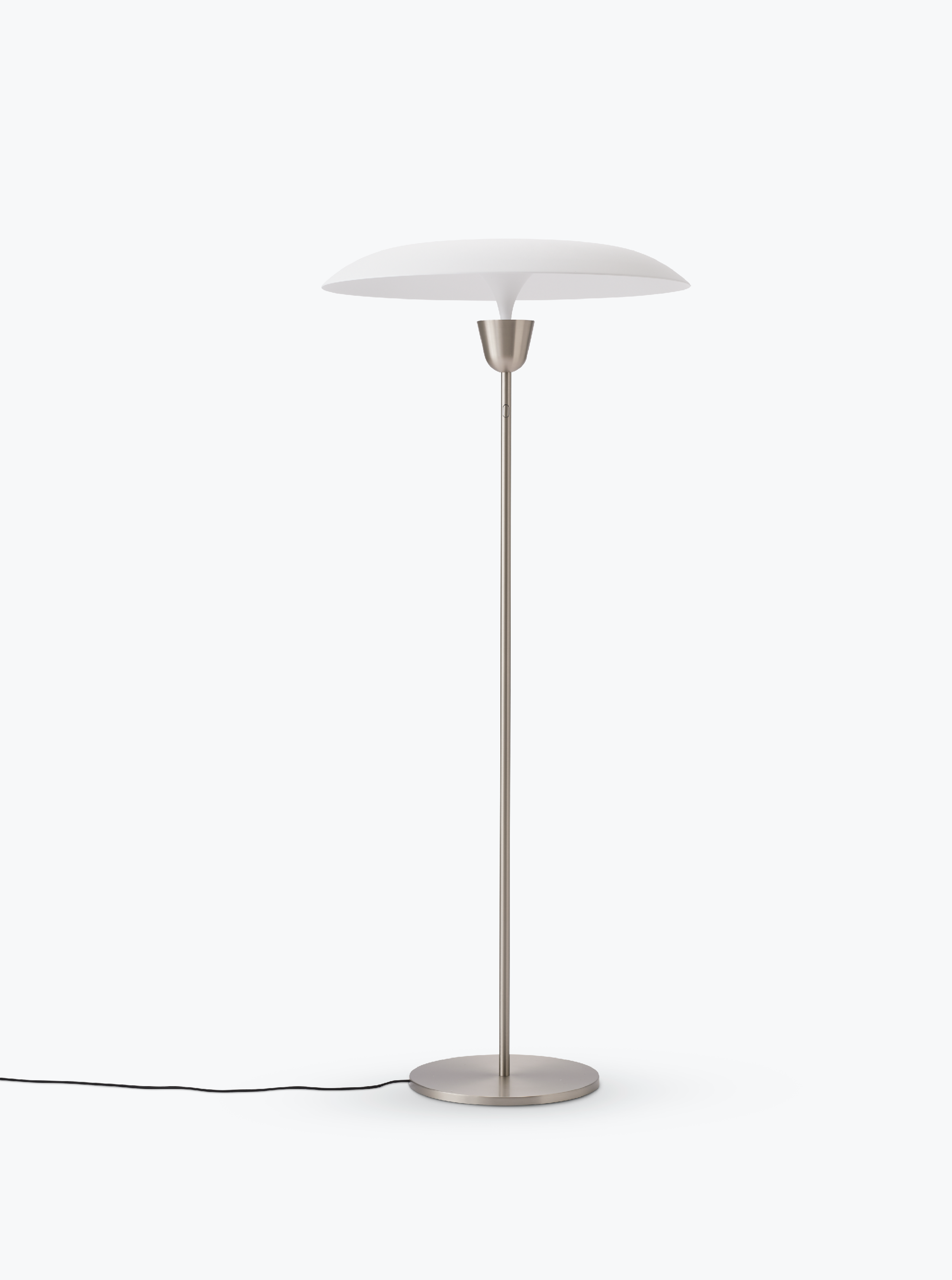 Kantarell Floor Lamp da New Works, fotografia 1