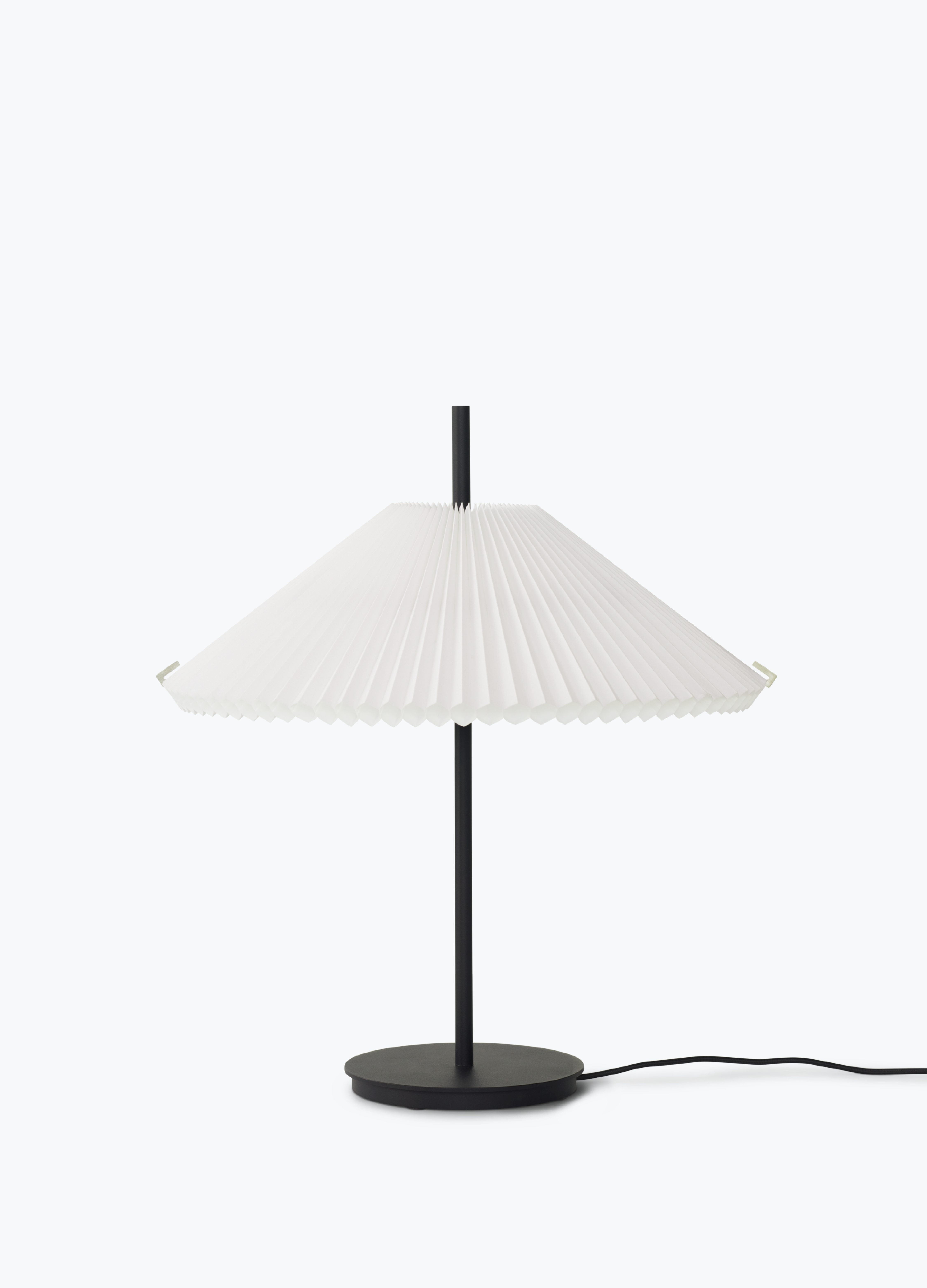 Nebra Table Lamp da New Works, fotografia 1