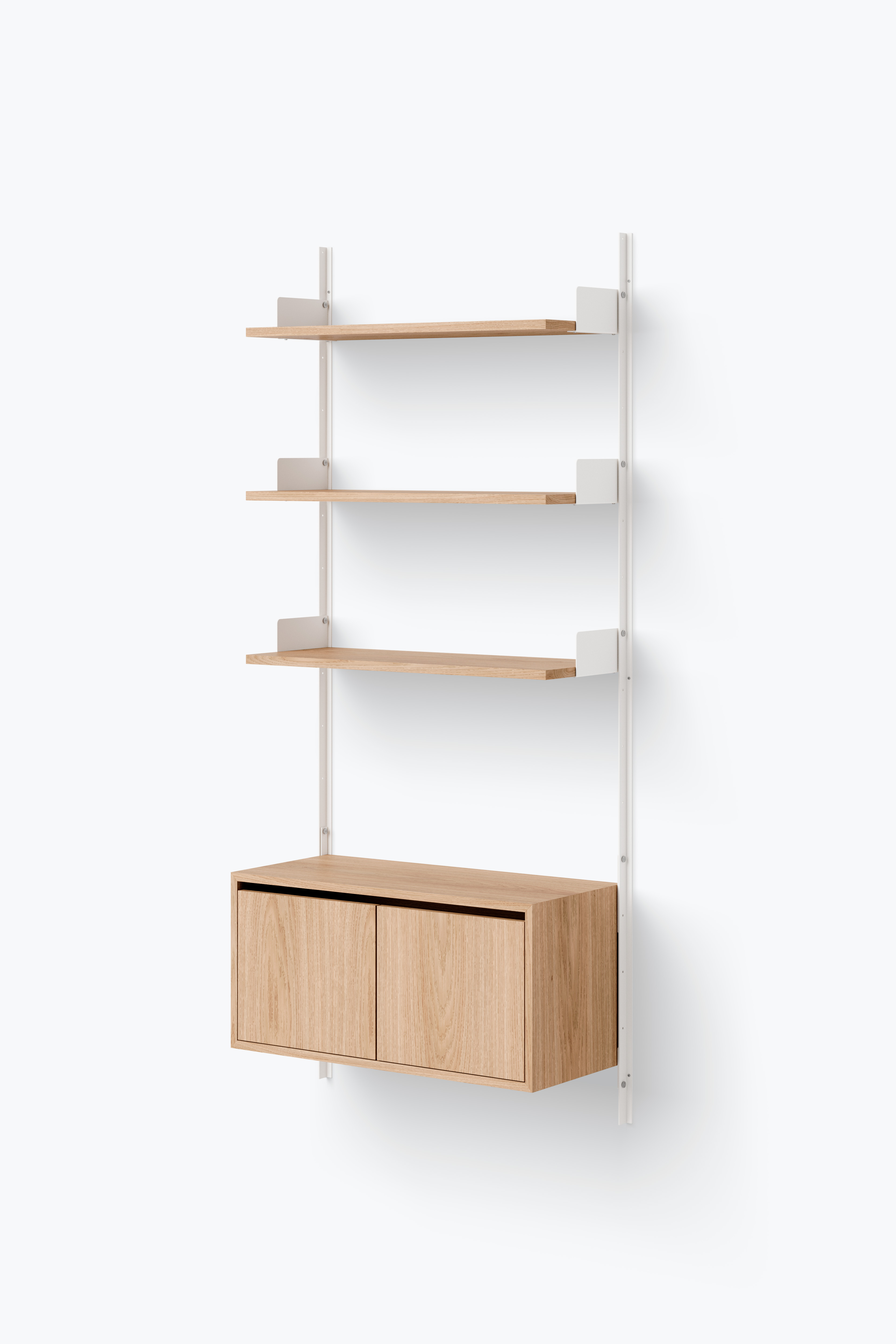 New Works Wall Shelf 1900 Cabinet Low w. Doors da New Works, fotografia 1