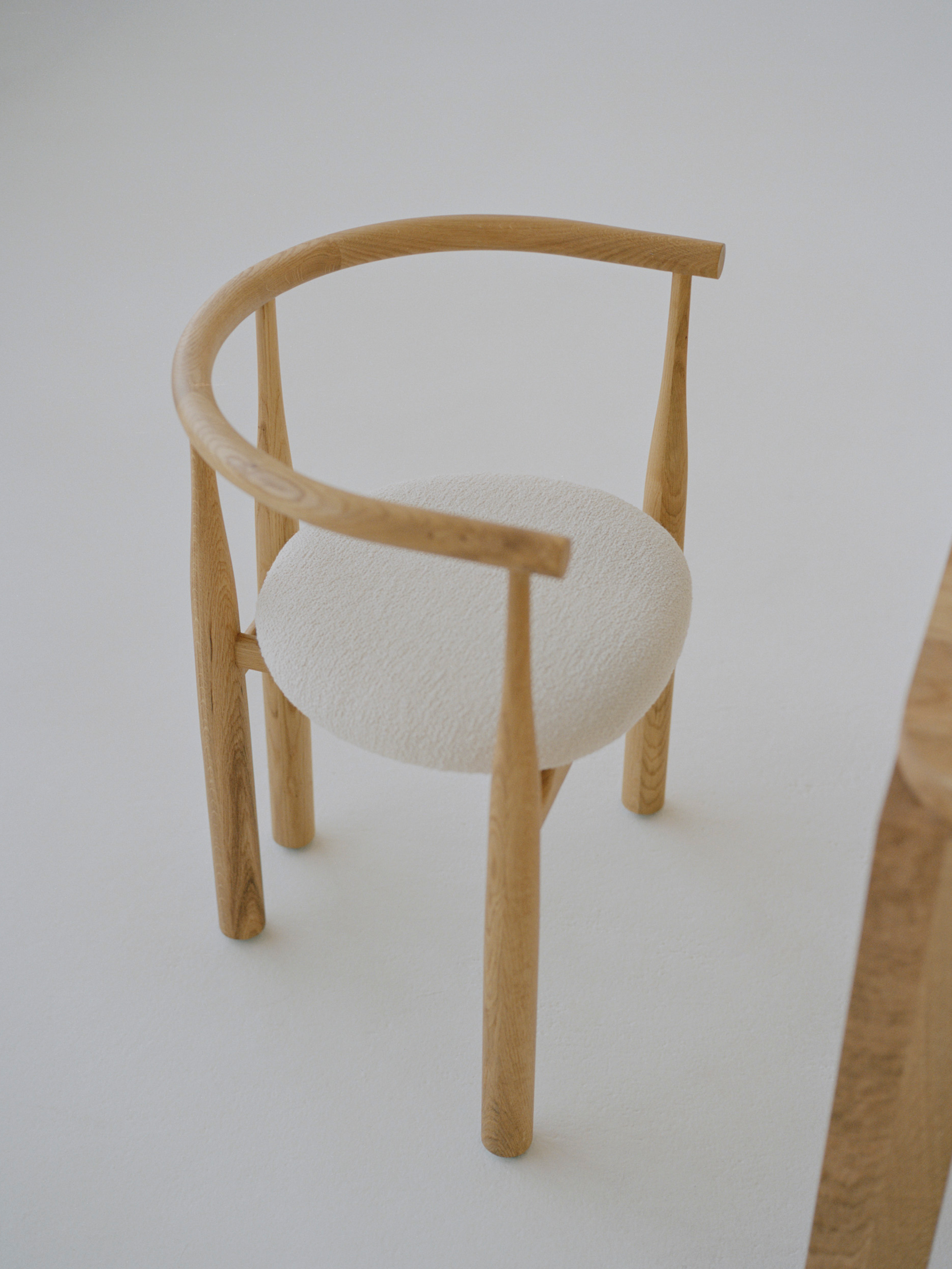 Bukowski Chair da New Works, fotografia 1