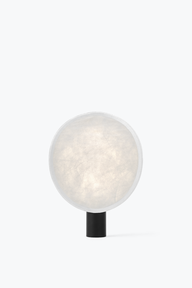 Tense Portable Table Lamp de New Works
