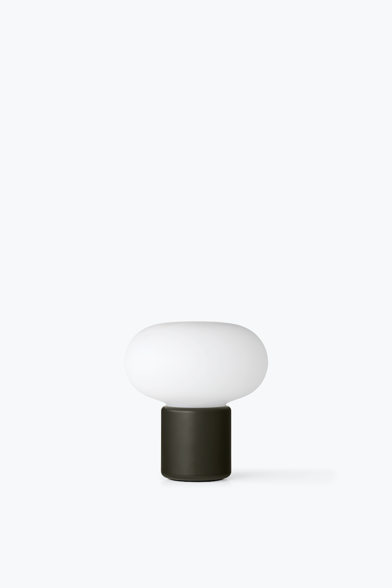 Karl Johan Portable Table Lamp da New Works