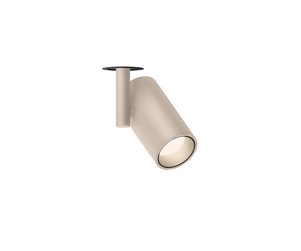 𝗖𝗶𝗿𝗰𝘂𝘀 𝗦𝗼𝗹𝗼 𝟬𝟭𝟯𝟱 - Foco / Branco Pantone (1) de Hangar